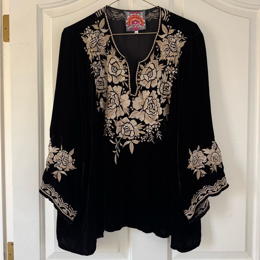 Johnny Was black velvet embroidered tunic, size XL